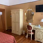 Poste Vecie 4*