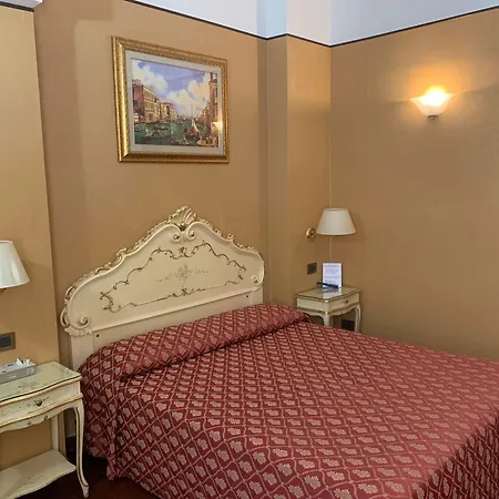 Poste Vecie 4*