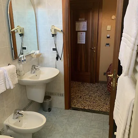 Poste Vecie البندقية