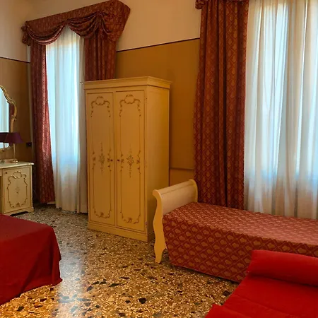 Poste Vecie البندقية