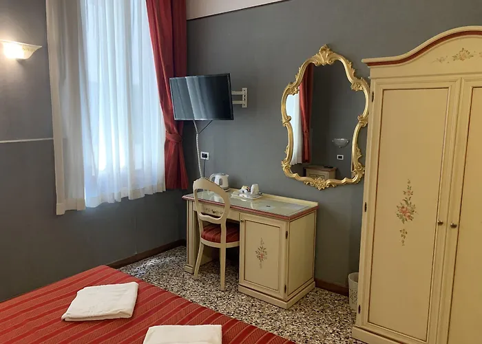 Pensjonat Poste Vecie Wenecja