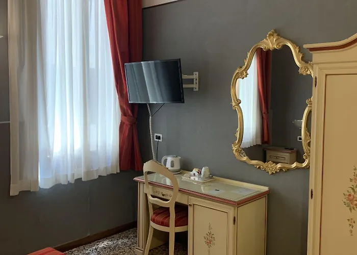 Pensjonat Poste Vecie Wenecja