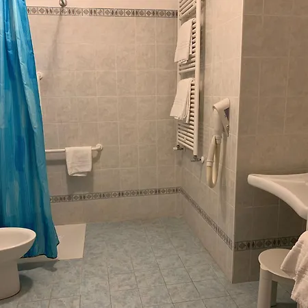 Poste Vecie 4*