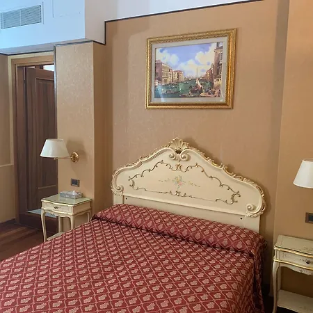 ロチャンダ ポステ ヴェチエ ゲストハウス ヴェネツィア