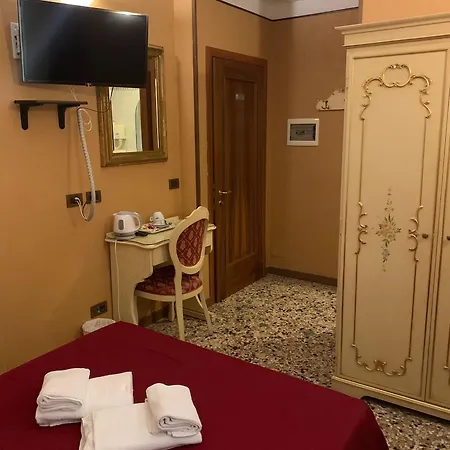 ロチャンダ ポステ ヴェチエ ゲストハウス