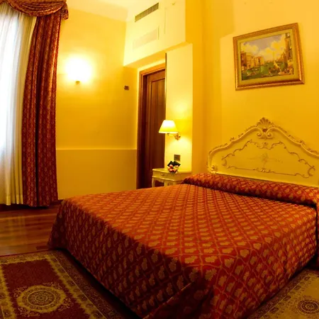 ロチャンダ ポステ ヴェチエ ヴェネツィア