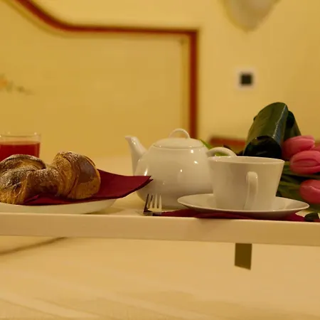 ゲストハウス ロチャンダ ポステ ヴェチエ ヴェネツィア