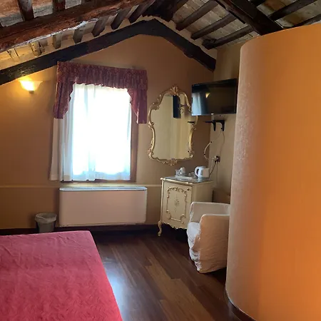 ロチャンダ ポステ ヴェチエ 4* ヴェネツィア